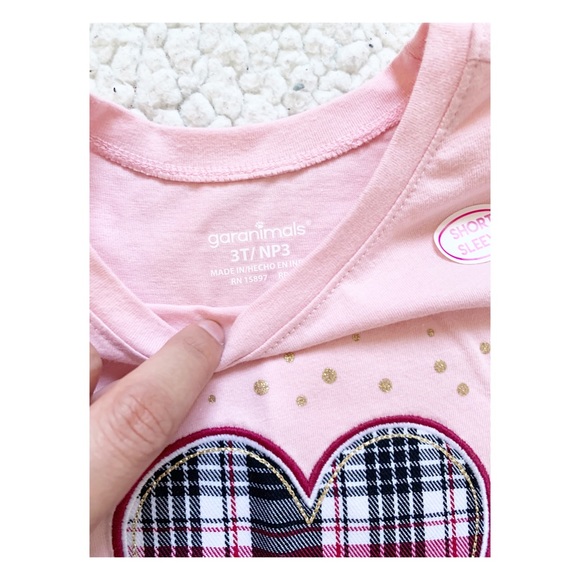 Valentine’s Day outfit 3T - Picture 2 of 4